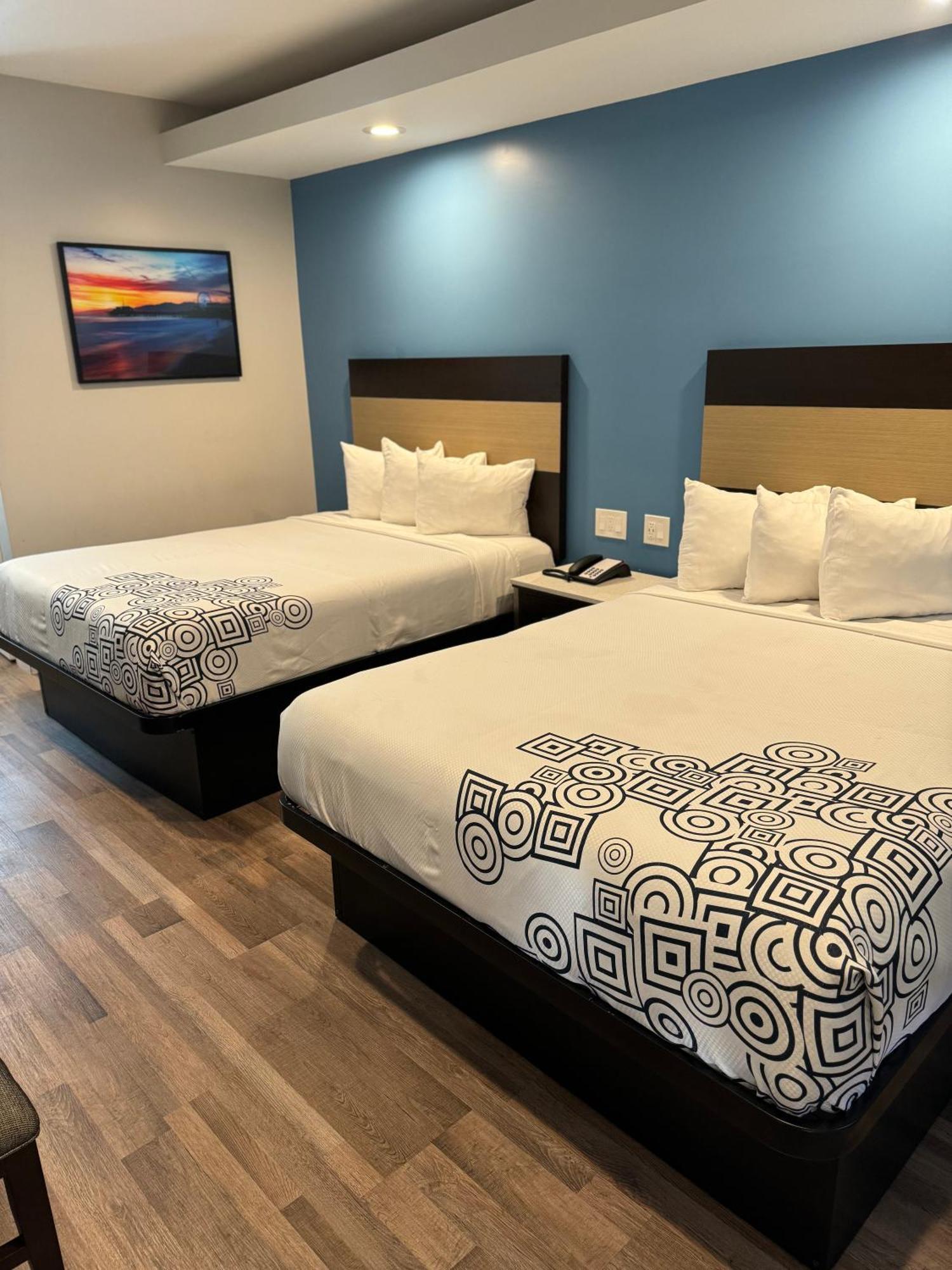 Moonlite Inn Редондо Бийч Екстериор снимка